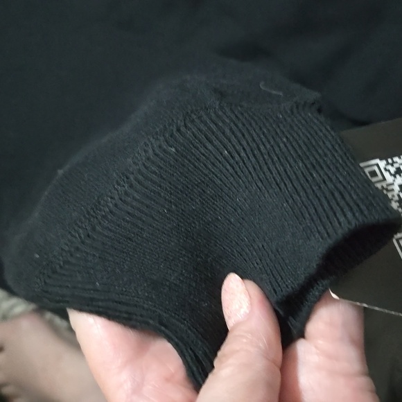 Real Essentials Men's 1/4 Zip Sweater NWT - Picture 3 of 5